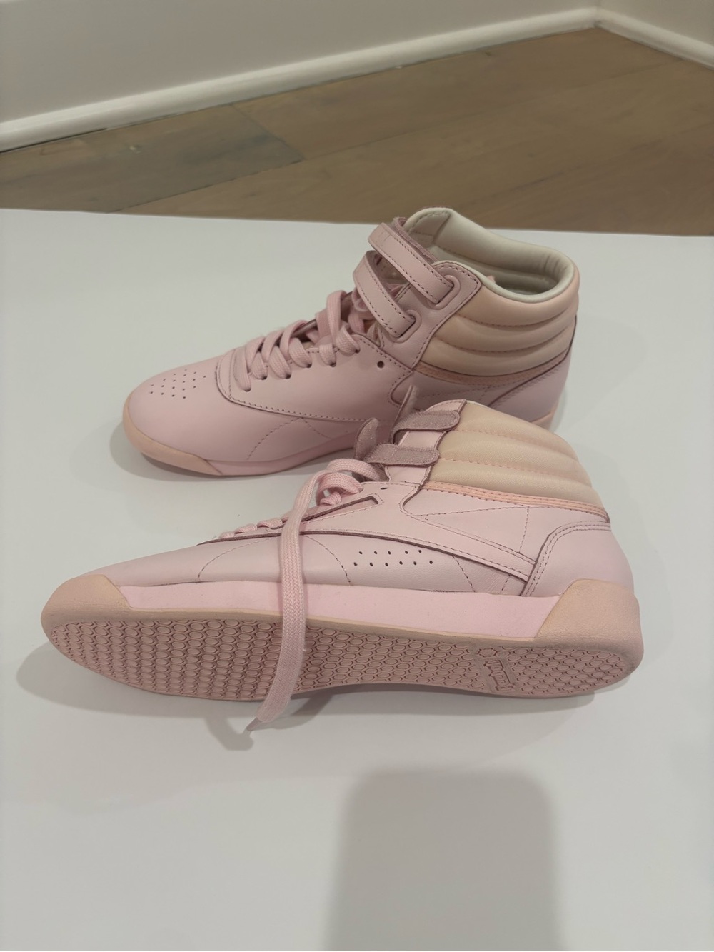 Woman’s Vintage High Top Reebok Shoes